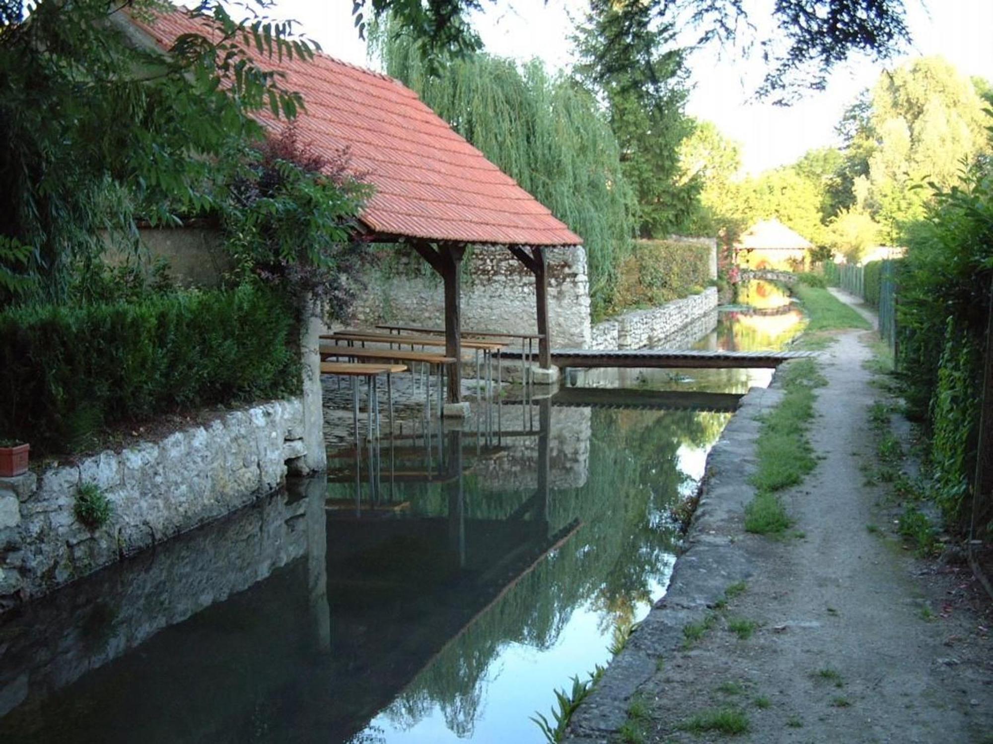 Charme Au Coeur Des Chateaux De La Loire Avec Wifi - Fr-1-590-305 Bed & Breakfast Tavers Eksteriør bilde