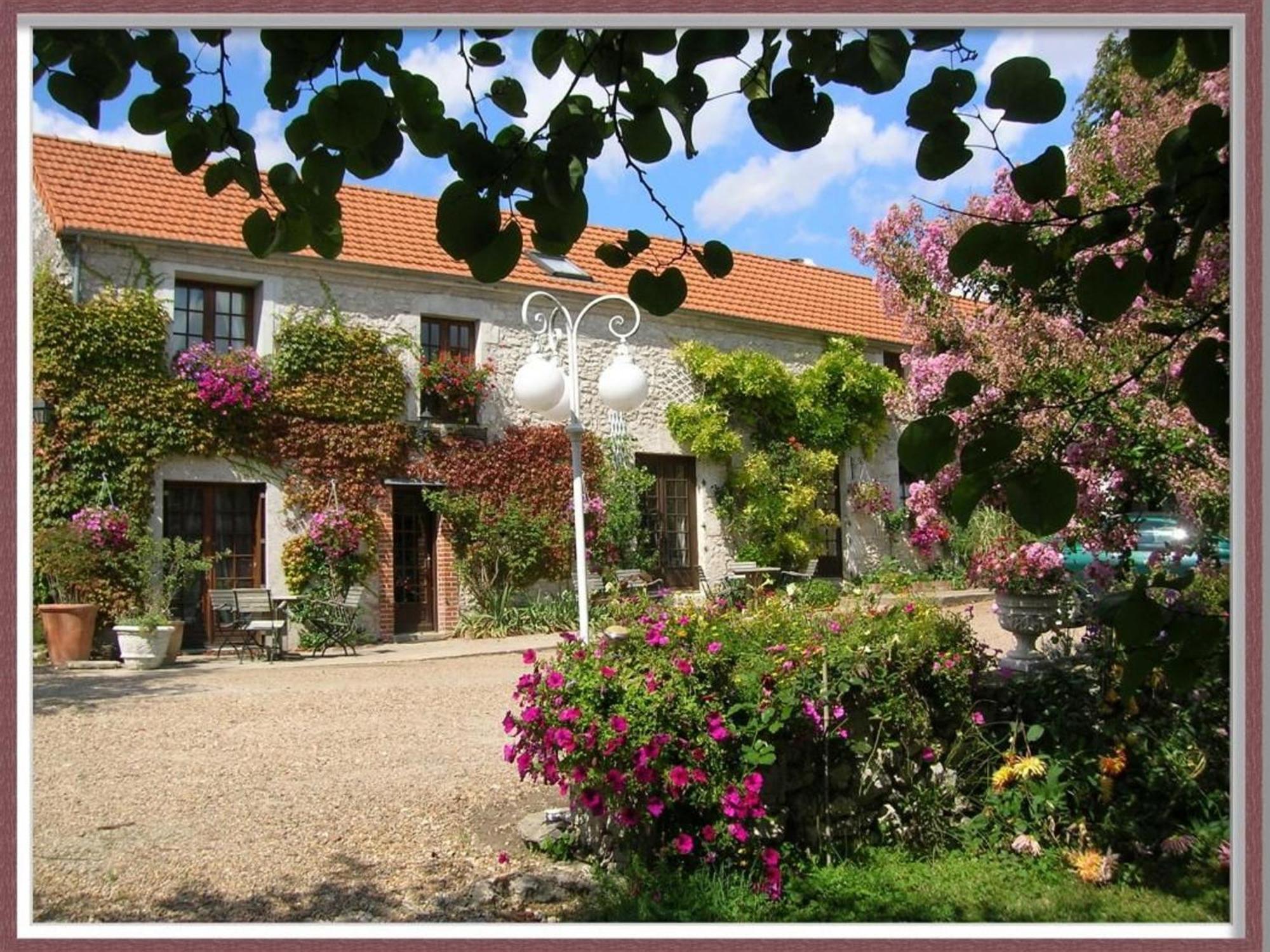 Charme Au Coeur Des Chateaux De La Loire Avec Wifi - Fr-1-590-305 Bed & Breakfast Tavers Eksteriør bilde